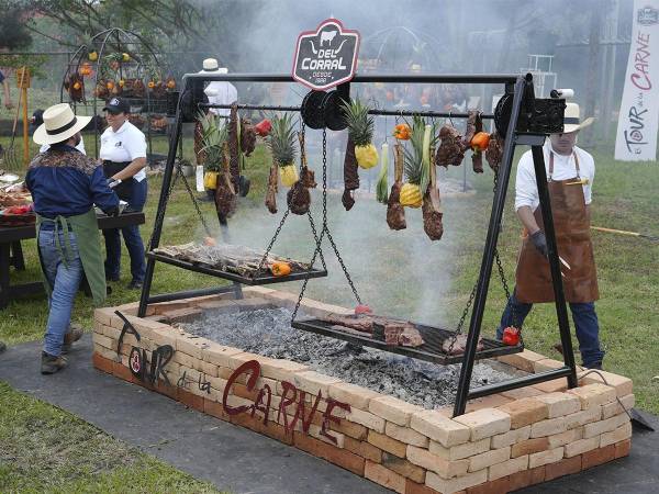 El show de asados en el Tour de la Carne 2024, mostró la maestría detrás de la preparación de la mejor carne de Honduras.