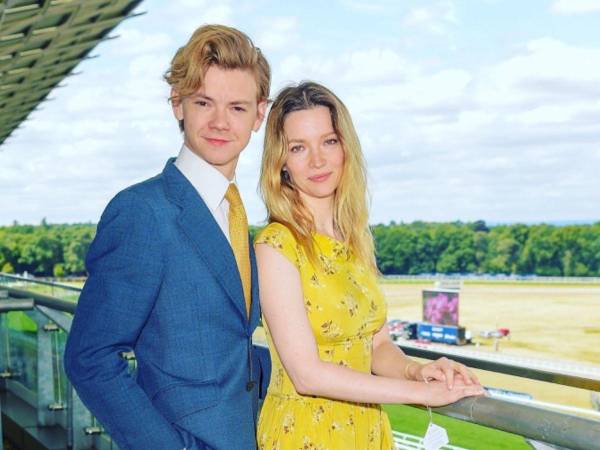 Thomas Brodie-Sangster, actor de “Game of Thrones”, se casa con Talulah Riley, exesposa de Elon Musk.