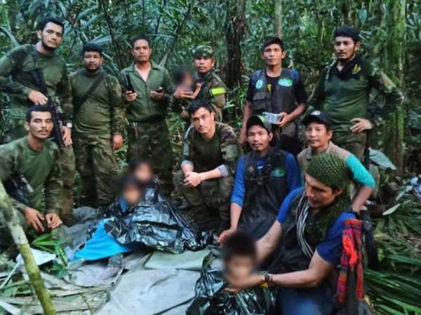 Lesly Mucutuy, la valiente heroína de la selva colombiana, sobrevivió arrastrándose por la vegetación tras el accidente aéreo. Su historia conmueve al mundo.