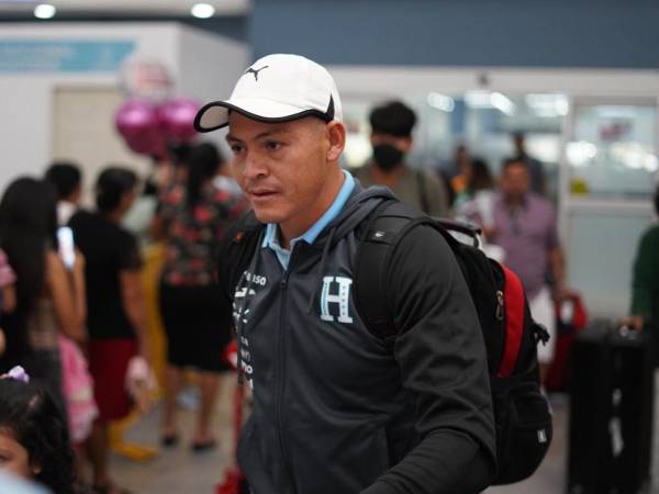 La llega del Chelito Martínez a San Pedro Sula tras los partidos de la Selección de Honduras.