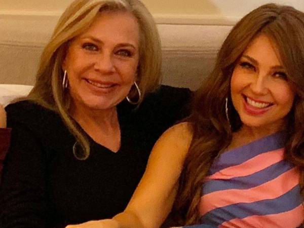 Thalía compartió varias fotografías de viajes y aventuras junto a su hermana Ernestina Sodi.