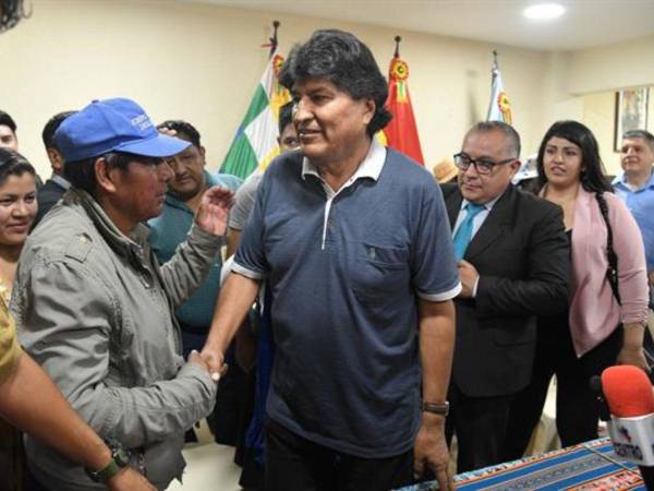 Evo Morales enfrenta acusaciones de trata de personas y estupro.