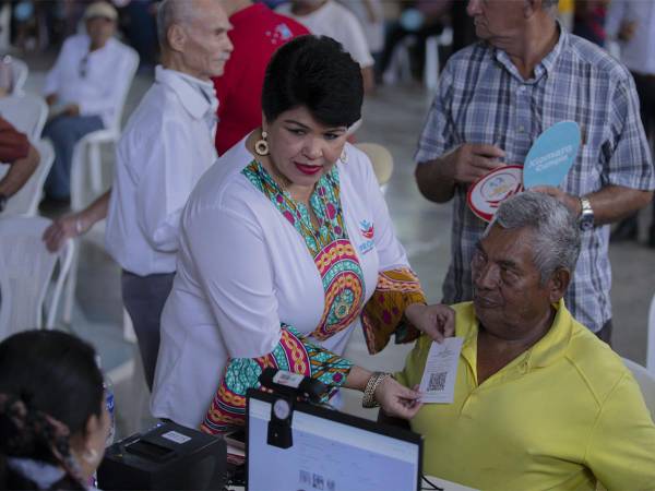 <i>El programa atiende de manera digna a estos grupos vulnerables que por muchos años se les ha negado sus derechos de atención.</i>