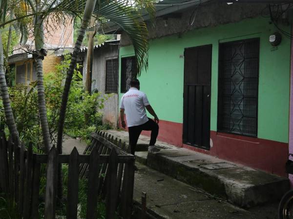 Tres jóvenes y una pareja a la que estaban ayudando a mudarse fueron asesinados mientras trasladaban sus pertenencias a su nuevo hogar. Esta es la casa de la que fueron vistos por última vez