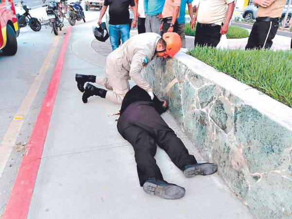 El guardia de seguridad Jorge Elías Martínez fue atacado a balazos después de salir del turno y caminar hacia la estación de buses.