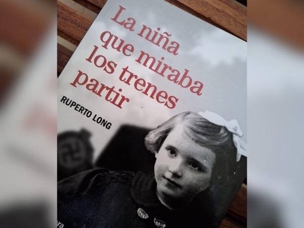 “La niña que miraba los trenes partir”, de Ruperto Long, fue publicado en 2016.