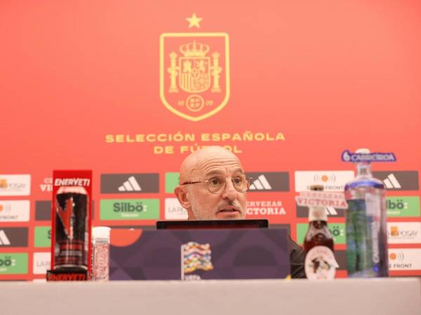 El entrenador español compareció ante los medios previo al duelo entre Serbia y España.