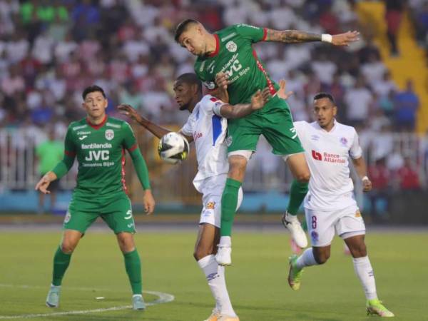 Olimpia y Marathón empataron 2-2 en la primera vuelta del Apertura 2024.