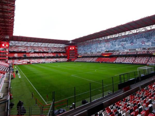 En el estadio Nemesio Diez se jugará el partido entre México y Honduras.