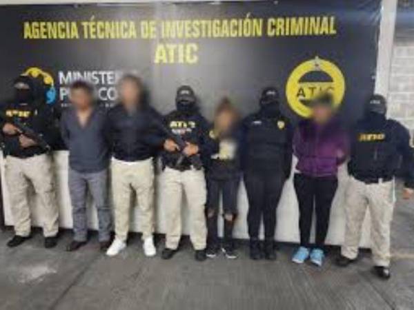 Los cuatro exmiembros de la Policía Nacional fueron capturados por la ATIC, el pasado 25 de julio, en la capital.