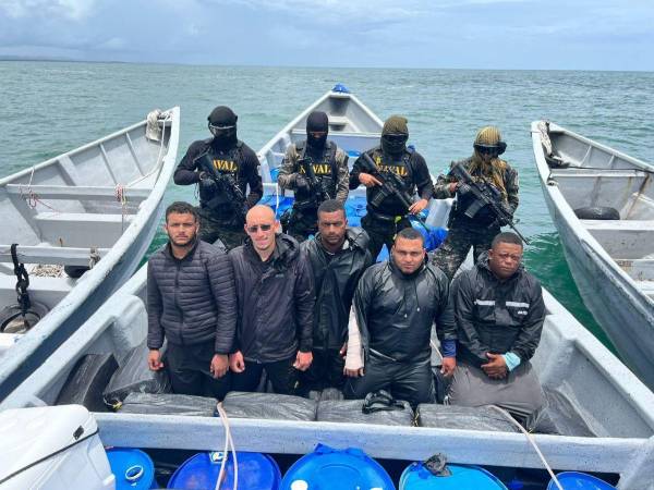 Los detenidos serán trasladados a la base naval de Puerto Castilla.