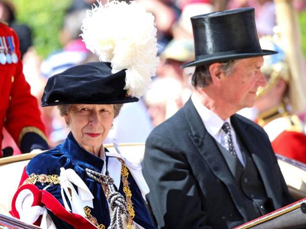 La princesa Ana junto a su esposo, el comandante Timothy Laurence.