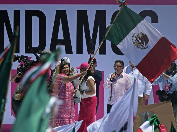 Decenas de miles de opositores se concentraron este domingo en el centro de Ciudad de México para apoyar a su candidata Xóchitl Gálvez al grito de “libertad”, a dos semanas de las elecciones presidenciales del 2 de junio.