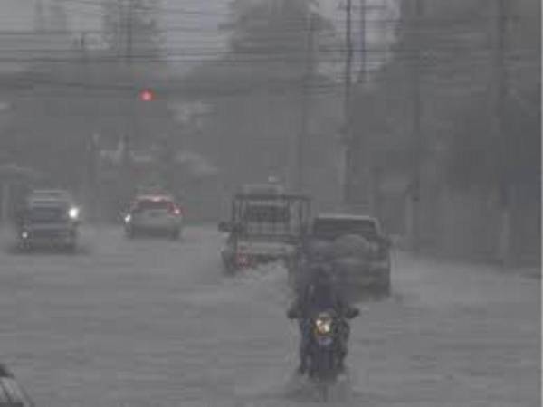 El fenómeno tropical ha traído fuertes lluvias en los departamentos de Islas de la Bahía, Atlántida, Colón y Gracias a Dios.