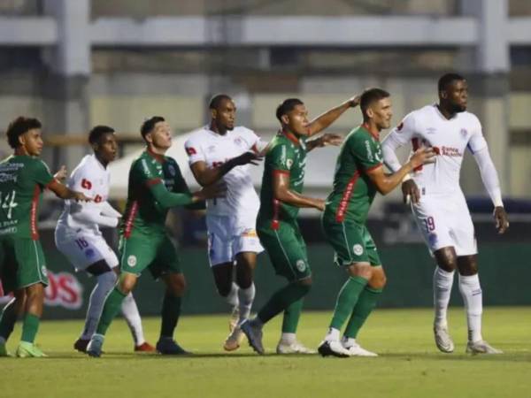 Olimpia y Marathón empataron 2-2 en la primera vuelta del Apertura 2024.