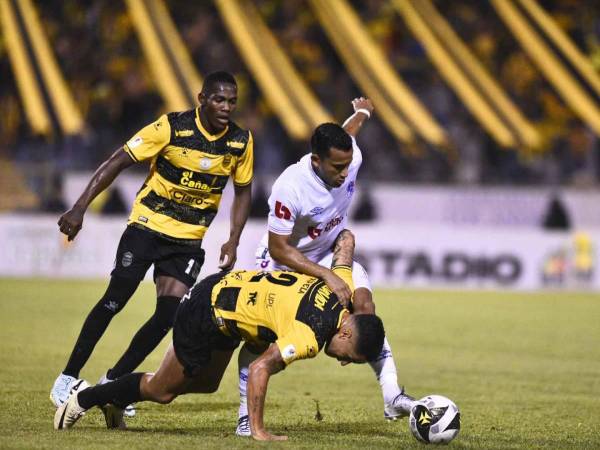 Real España saca un triunfo valioso ante Olimpia en el Estadio Olímpico de San Pedro Sula.