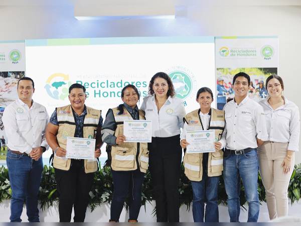 Cervecería Hondureña y USAID fortalecen el reciclaje en Honduras, contribuyendo a mejorar la calidad de vida de miles de recicladores.