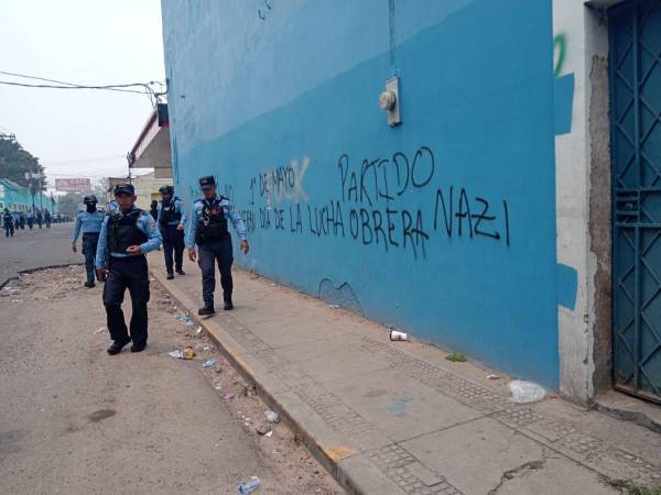 Vandalizan la sede del Partido Nacional en la marcha del Día del Trabajador