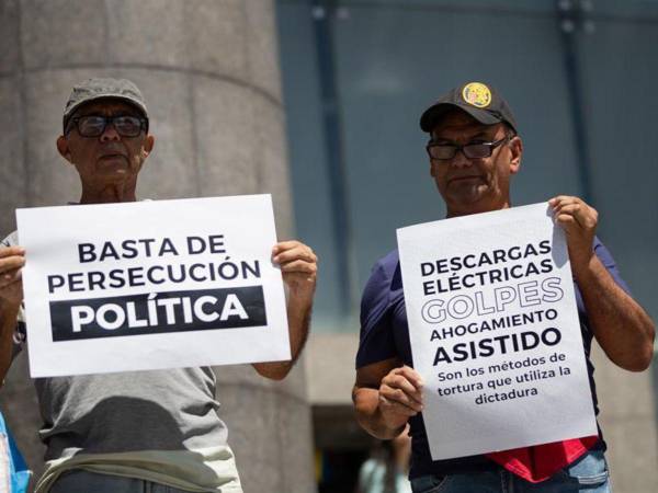 Venezolanos antichavistas condenaron la muerte del diregente regional opositor.