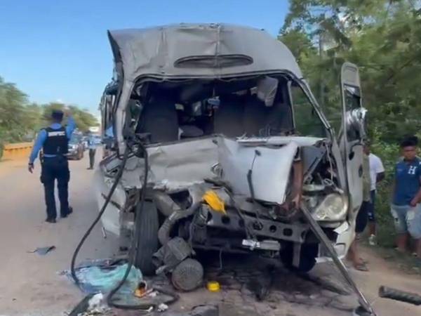 La colisión ocurrió a inmediaciones de la localidad de Silín en la carretera CA-13.