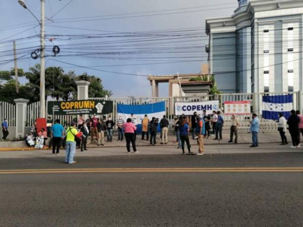 Aunque siguen siendo rechazadas por un grupo de docentes las reformas serán discutidas en el Congreso Nacional.