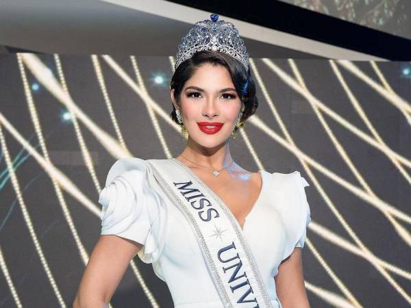 La nueva corona fue catalogada por sus directivos como una de las piezas más bellas en la historia de la competencia de belleza.