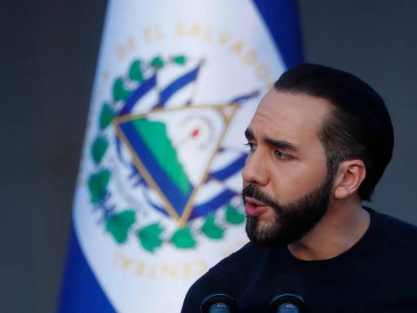 Nayib Bukele solicita apoyo internacional para investigar caída de helicóptero en El Salvador