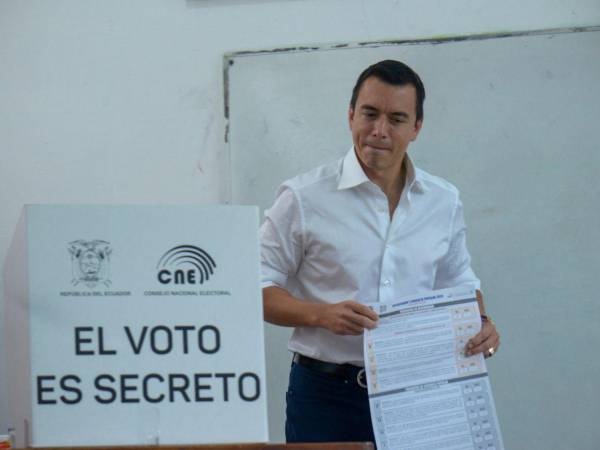 Unos 13,6 millones de los 17,7 millones de habitantes están llamados a votar por Sí o No en 11 preguntas impulsadas por el presidente Daniel Noboa.