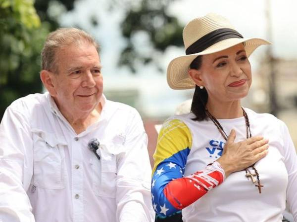 Favorita en las encuestas de Venezuela, pero inhabilitada para ejercer cargos públicos, María Corina Machado, buscará el fin del chavismo a través de Edmundo Gonzales. Aquí su trayectoria a través de la política.