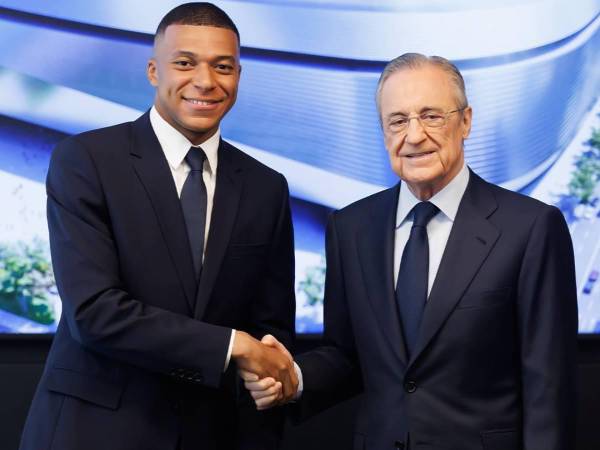 Kylian Mbappé firmó con el Real Madrid un contrato de cinco años.