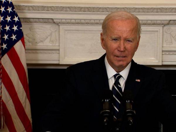 Biden ha afirmado su apoyo a Israel, pero parece estar alejando al país de una respuesta militar.