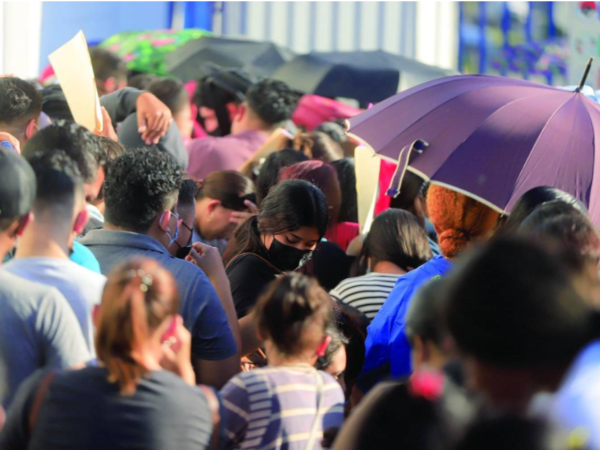 Las diversas Cámaras de Comercio de Honduras ofrecen una oportunidad para que los candidatos dejen sus papeles en las bolsas de trabajo.