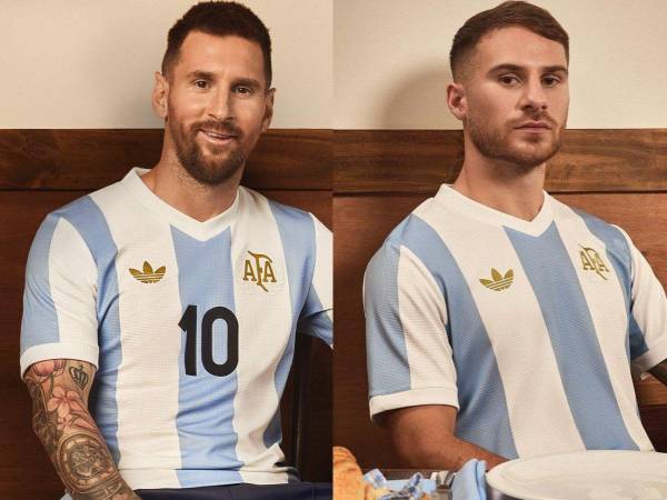 La Selección de Argentina presentó su nueva camiseta confeccionada por Adidas, cuyo diseño está inspirado en la vestimenta de la albiceleste en la Copa Mundial de 1974. Más fotos a continuación.