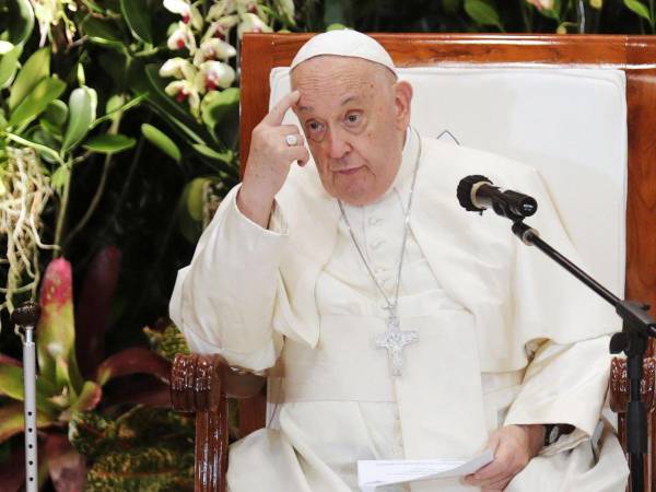 Las declaraciones del papa Francisco sobre el aborto y el papel de la mujer en la iglesia provocaron polémica y una ola de críticas.