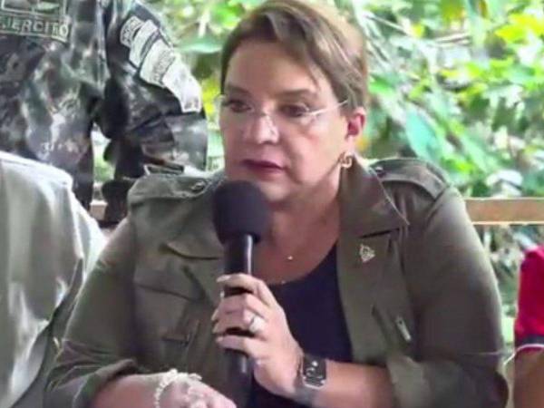 La presidenta destacó que en su gobierno 1,600 millones de lempiras para la protección de Lago de Yojoa, Biosfera del Río Plátano, y las zonas protegidas de la cuenca de El Cajón.