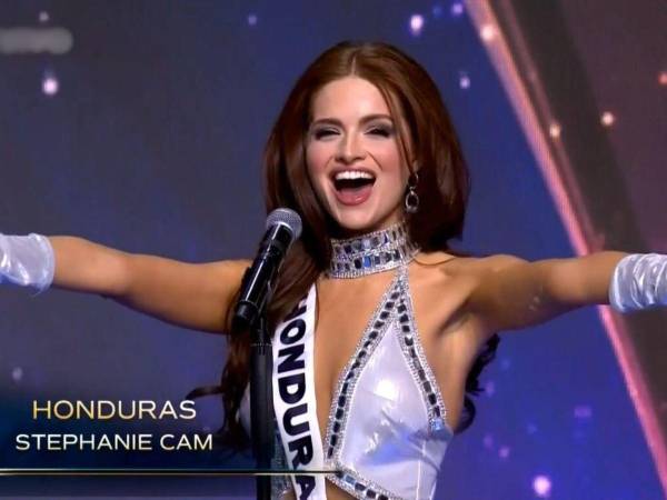 Luciendo un brillante vestido blanco y culminando con un emotivo grito de “¡Honduras!”, conquistó al público y destacó entre las participantes.