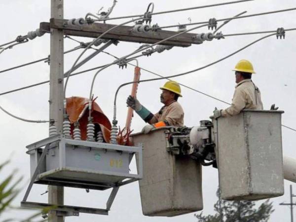 Expertos señalan que la demanda de energía eléctrica ha bajado gracias a la temporada de lluvias.