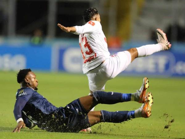 Te dejamos las mejores imágenes que dejó el clásico entre Motagua y Olimpia por la jornada 13 del Apertura 2024 de la Liga Nacional de Honduras.