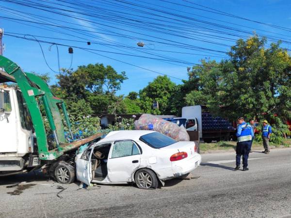 El Cuerpo de Bomberos de Choloma atendió el incidente, sin reportar más víctimas ni interrupciones graves en el tráfico.