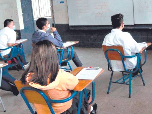 Los centros educativos siguen impartiendo clases.