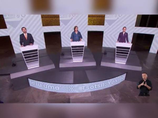 Jorge Álvarez, Xóchitl Gálvez y Claudia Sheinbaum durante su tercer debate presidencial.