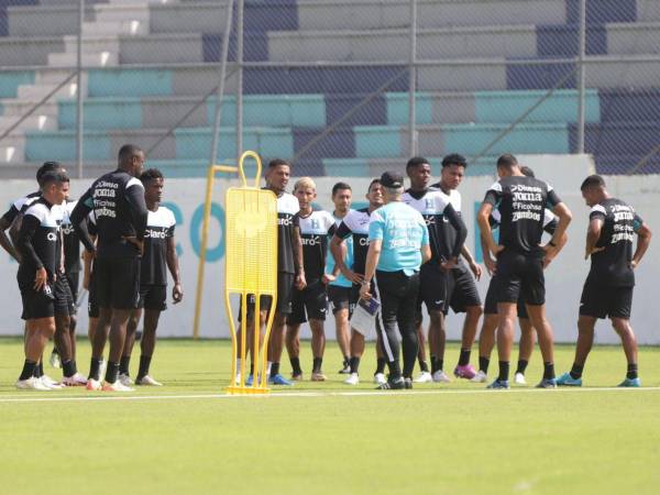 La Selección Nacional de Honduras realizó su último entrenamiento de su primer microciclo de cara a los decisivos juegos ante México por los cuartos de final de la Liga de Naciones.