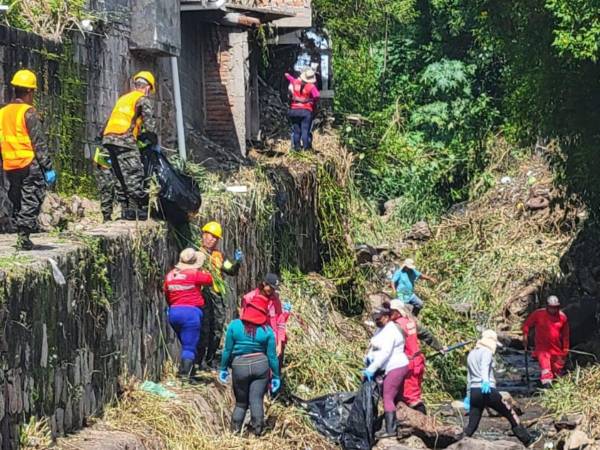 La comuna capital se enfoca en limpiar rios y quebradas del Dsitrito Central.