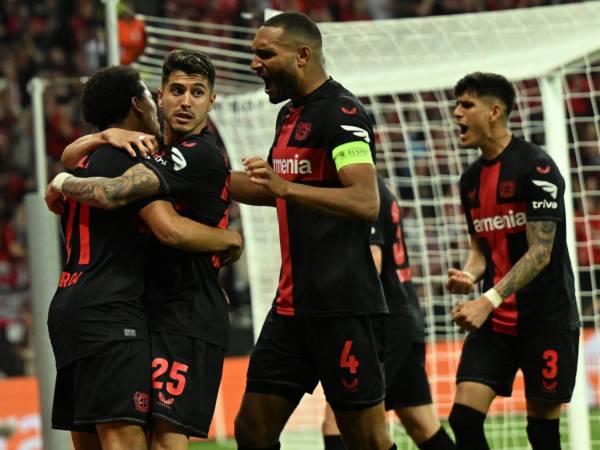 Bayer Leverkusen mantiene su invicto y se clasifica a la final de la Europa League.