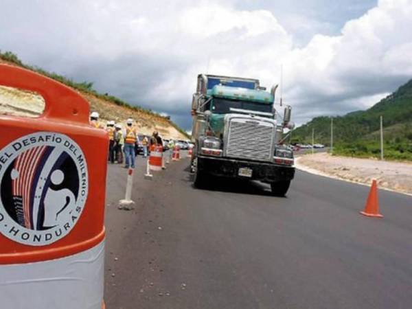 Gracias a los fondos de la Cuenta del Milenio Honduras logró rehabilitar la carretera CA-5, entre Tegucigalpa y San Pedro Sula.