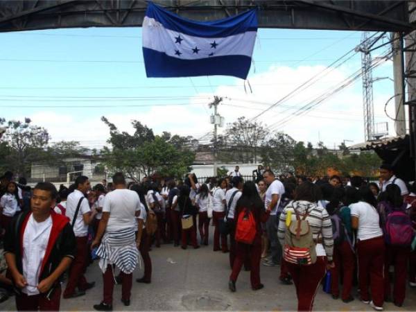 Las labores fueron interrumpidas en la Escuela Normal Mixta Pedro Nufio a causa de la protesta. (Fotos: Johnny Magallanes)