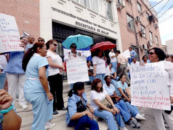 Las enfermeras han realizado protestas en la capital.