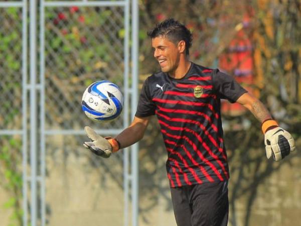 Ramiro Bruschi tendría que esperar para debutar con el Real España.