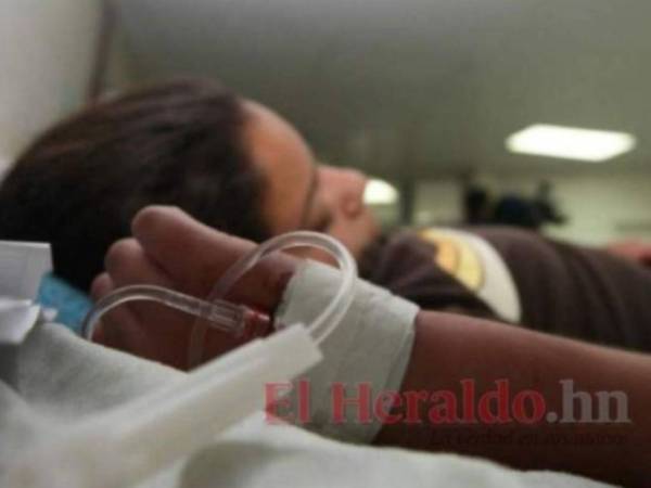 Los pacientes pueden acudir a uno de los 64 centros de salud con que cuenta la capital; 12 de estos operan en doble jornada.