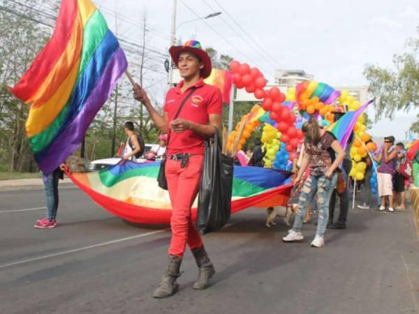 Los militantes de la comunidad LGTBI+ se sintieron discriminado en su participación de los desfiles del 15 de septiembre del 2022.